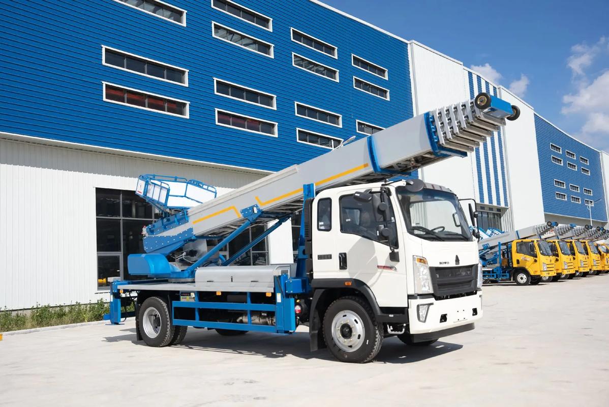 淮安清江浦出租云梯车高空作业车 建筑垃圾搬运